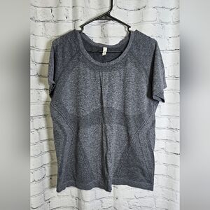 Athleta Gray Women's Plus Size Workout Top Size 1X‎